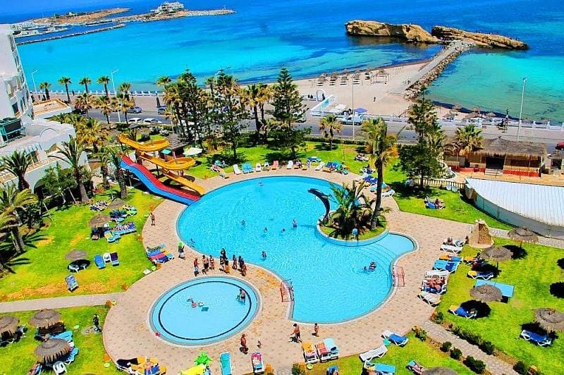Delphin Habib 4★